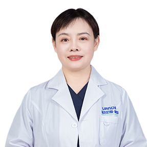 张莹