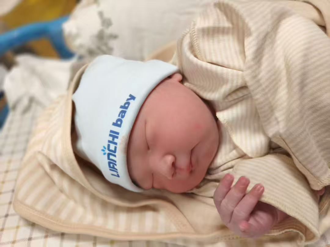 一封宝妈的手写感谢信：在莲池，生产是一段被温柔包裹的旅程